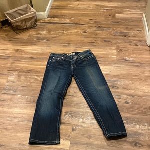 BKE dark wash capris. Size 29